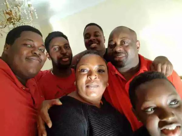 Dele Momodu, His Wife And Children In Family Selfie